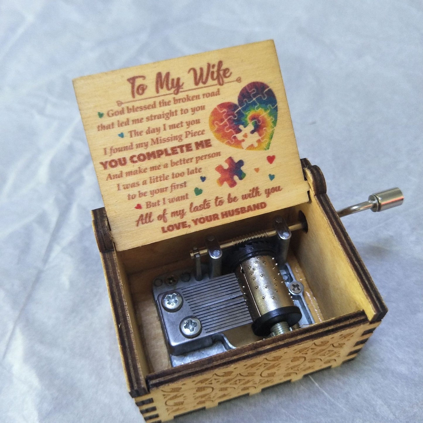 Gift to daughter music box with love card