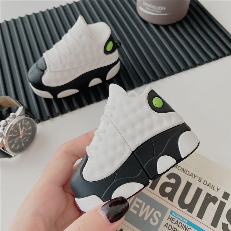 Creative Stereo Black and White Sneakers Bluetooth Wireless Earphone Protective Cover