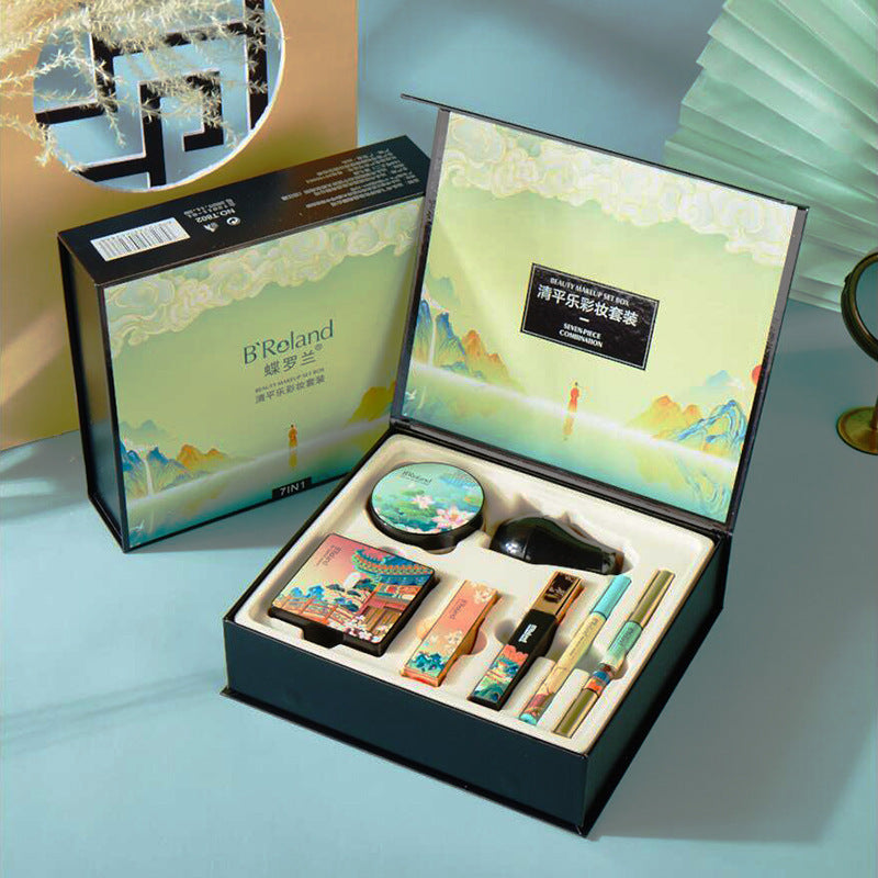 Women’s makeup set