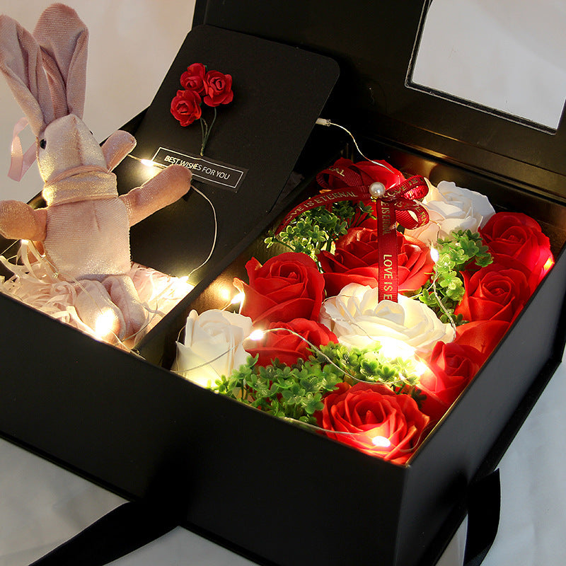 Creative Valentine's Day gift box