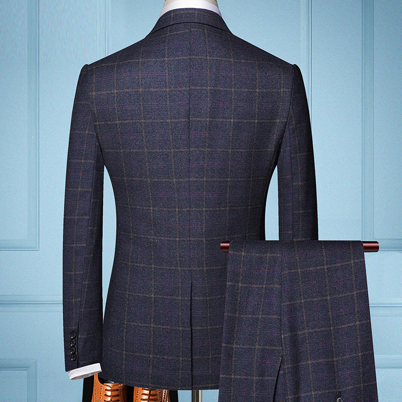 Three-pieces suit for men