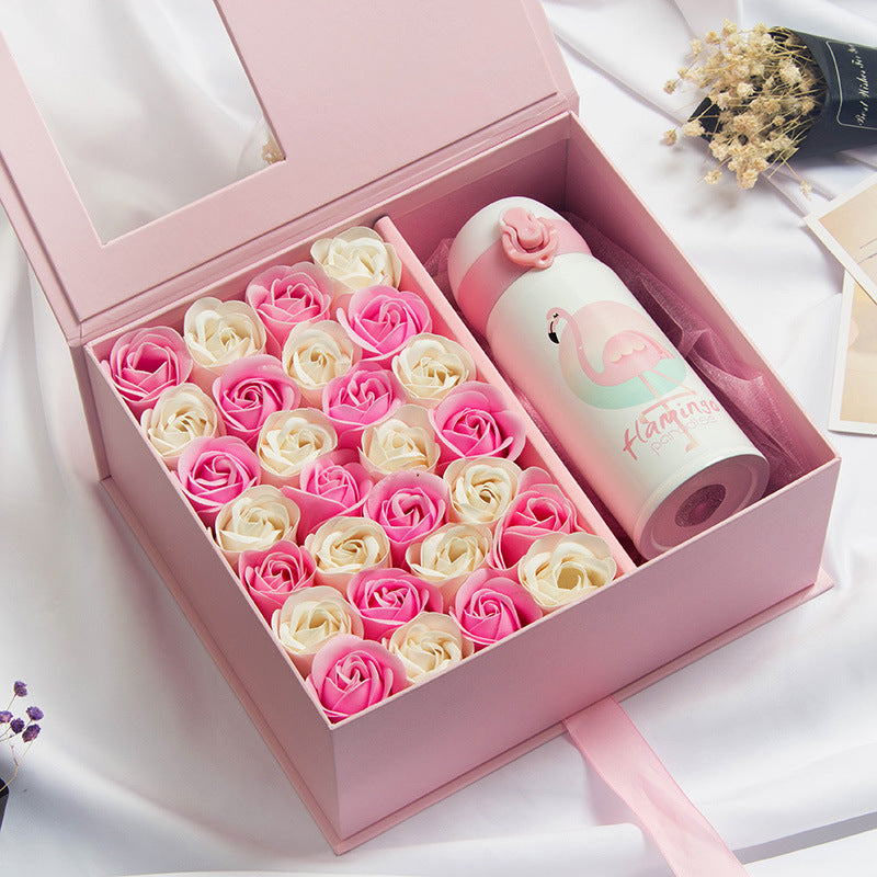 Creative Valentine's Day gift box