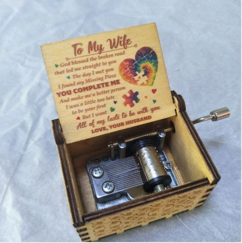 Gift to daughter music box with love card