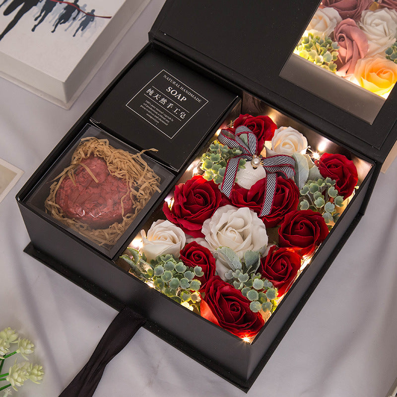 Creative Valentine's Day gift box