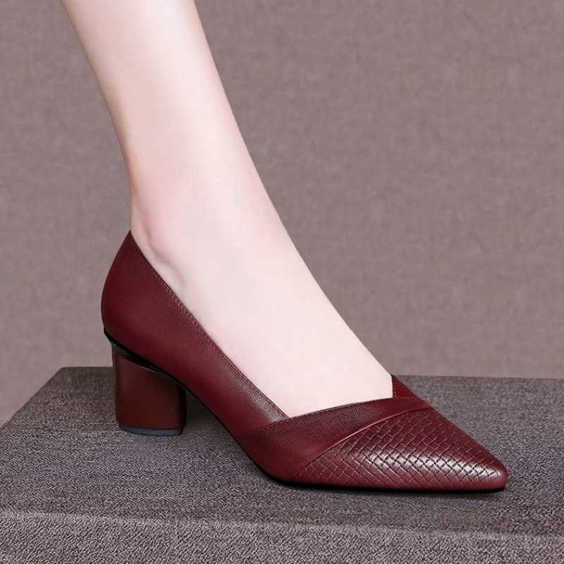 Genuine Leather women shoes Thick Heel Single Shoes Women Mid-heel Pointed Toe Women's Shoes Pumps Double Brown