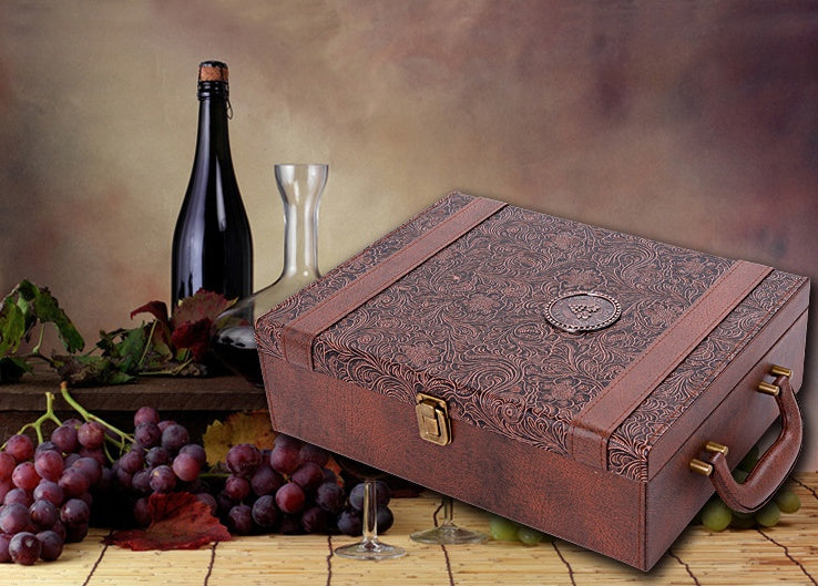 Wine box handmade in leather