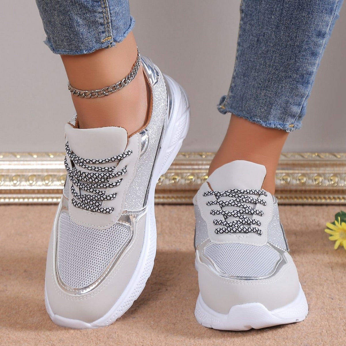 Women's Lace Up Breathable Mesh Flat Shoes