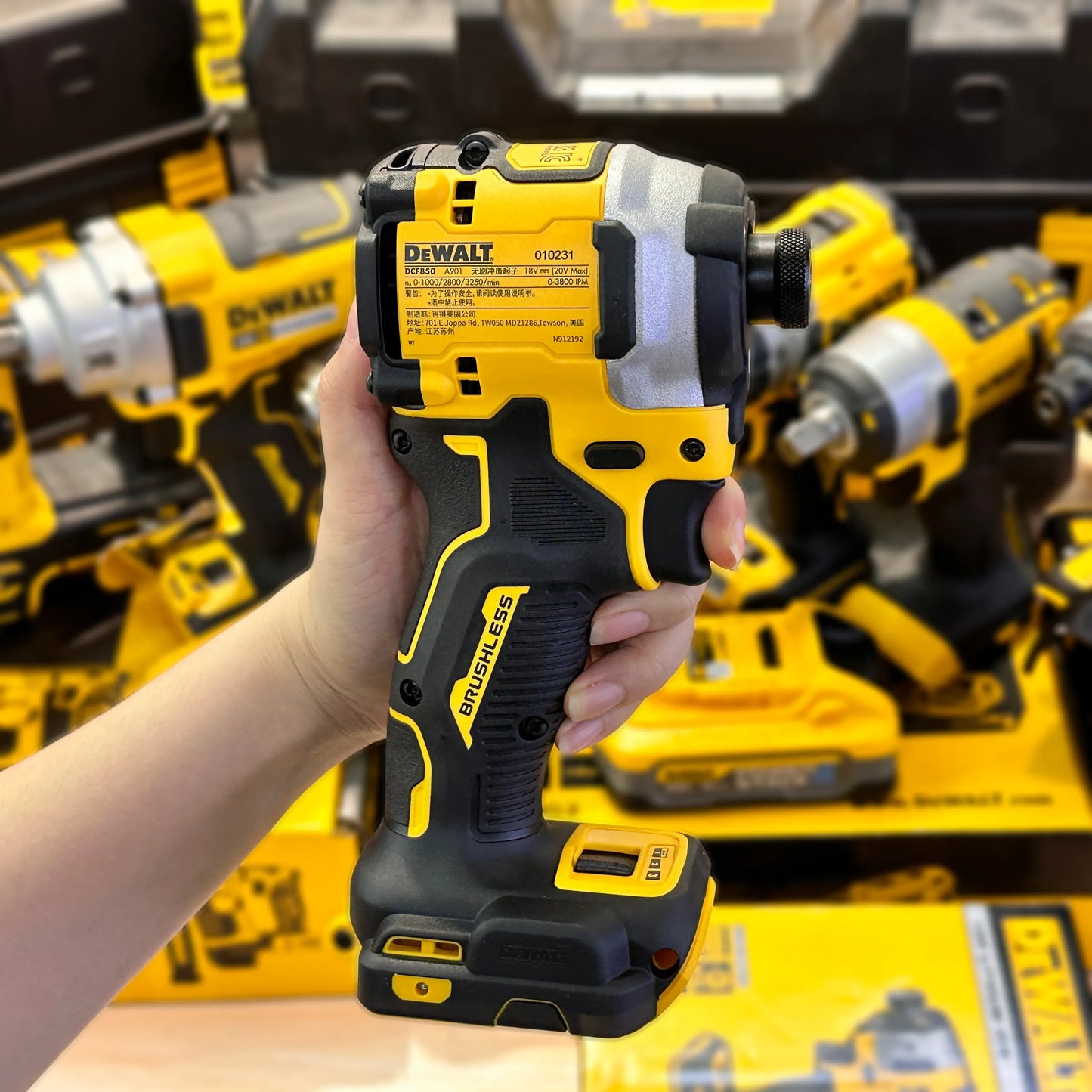 DEWALT 20V Cordless Impact Driver DCF850 Brushless Drill 205N.m