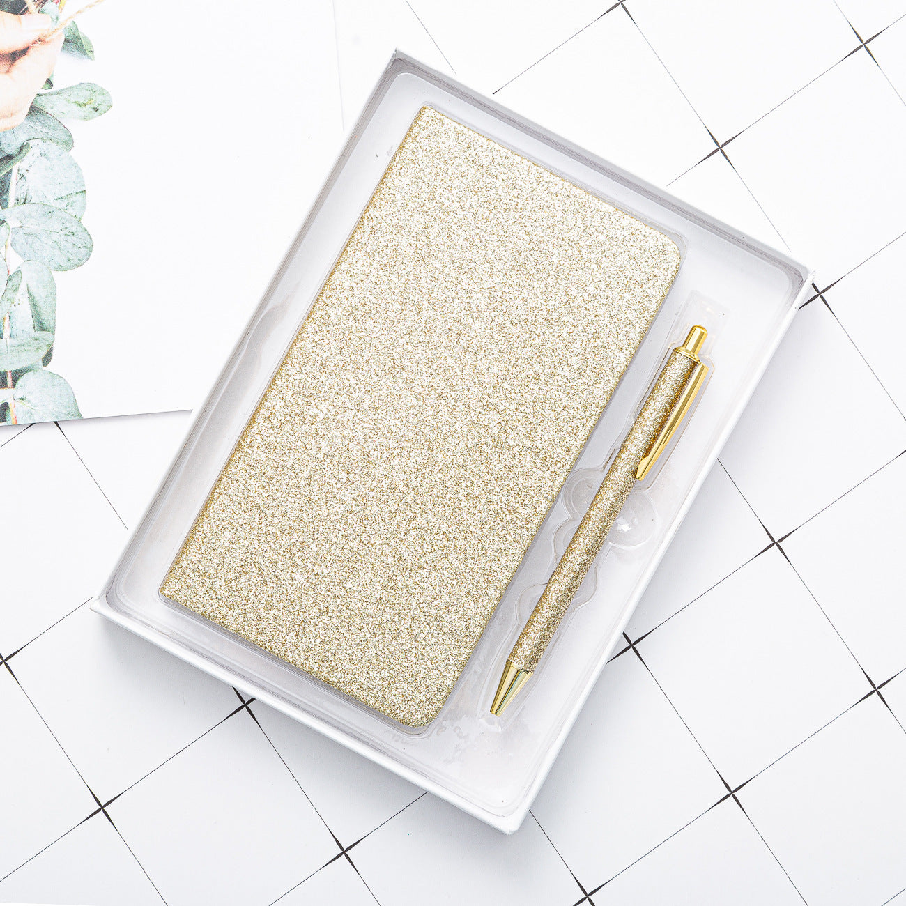 Notepad with gold powder